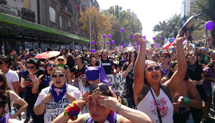El impacto de las Manifestaciones Sociales en la Comunidad en Chile