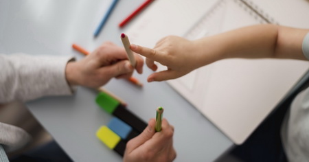 Enfoque personalizado y especializado, trabajamos para superar las dificultades cognitivas Abordamos diversas problemáticas relacionadas con el aprendizaje